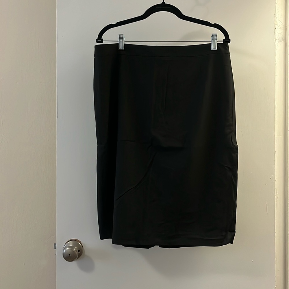 NWT Elie Tahari fully lined black skirt size 14